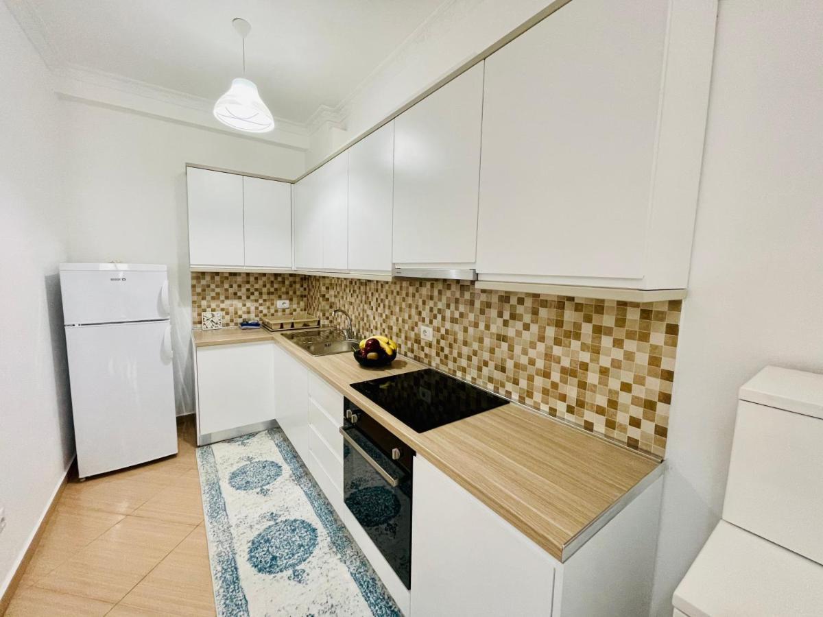 Jico Travel - Bani Apartments Vlorë Екстериор снимка