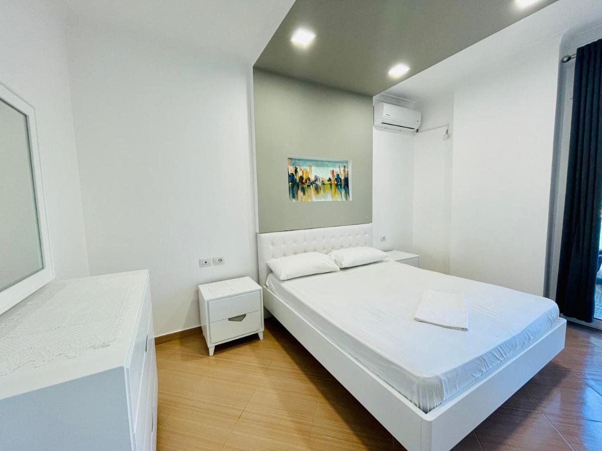 Jico Travel - Bani Apartments Vlorë Екстериор снимка
